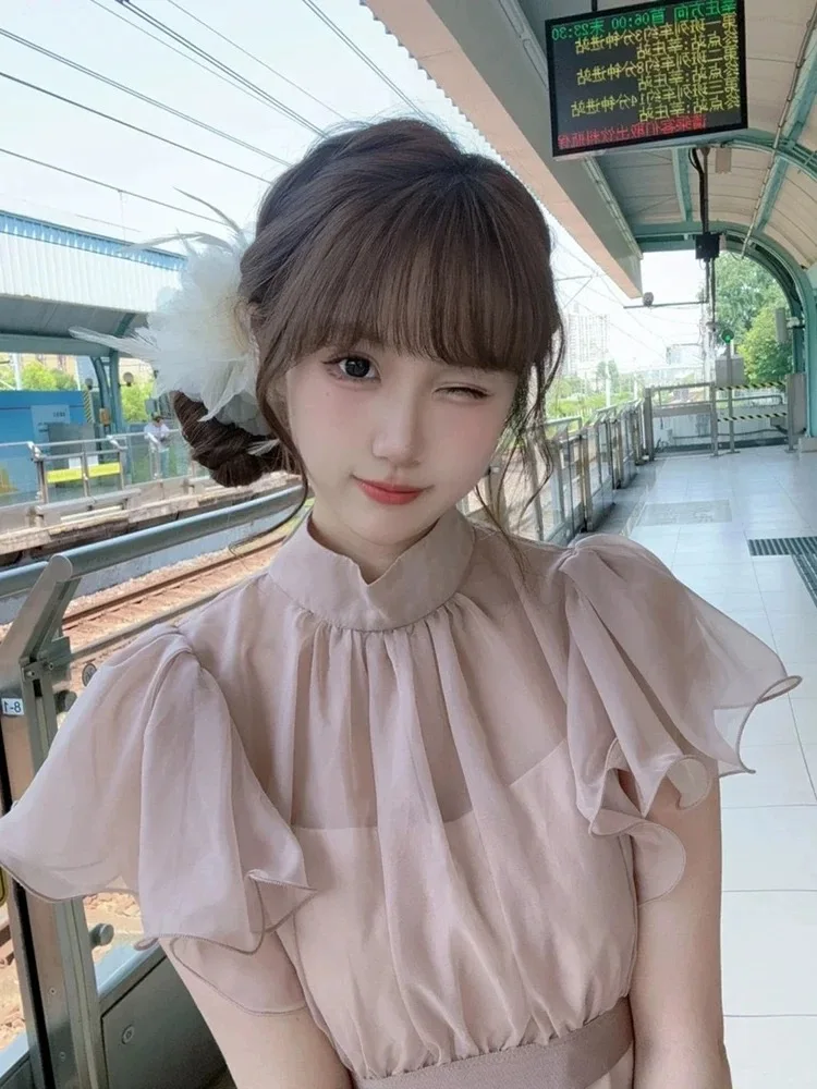 ピンクギャルの日常を彩る、軽やかな夏の1着は？