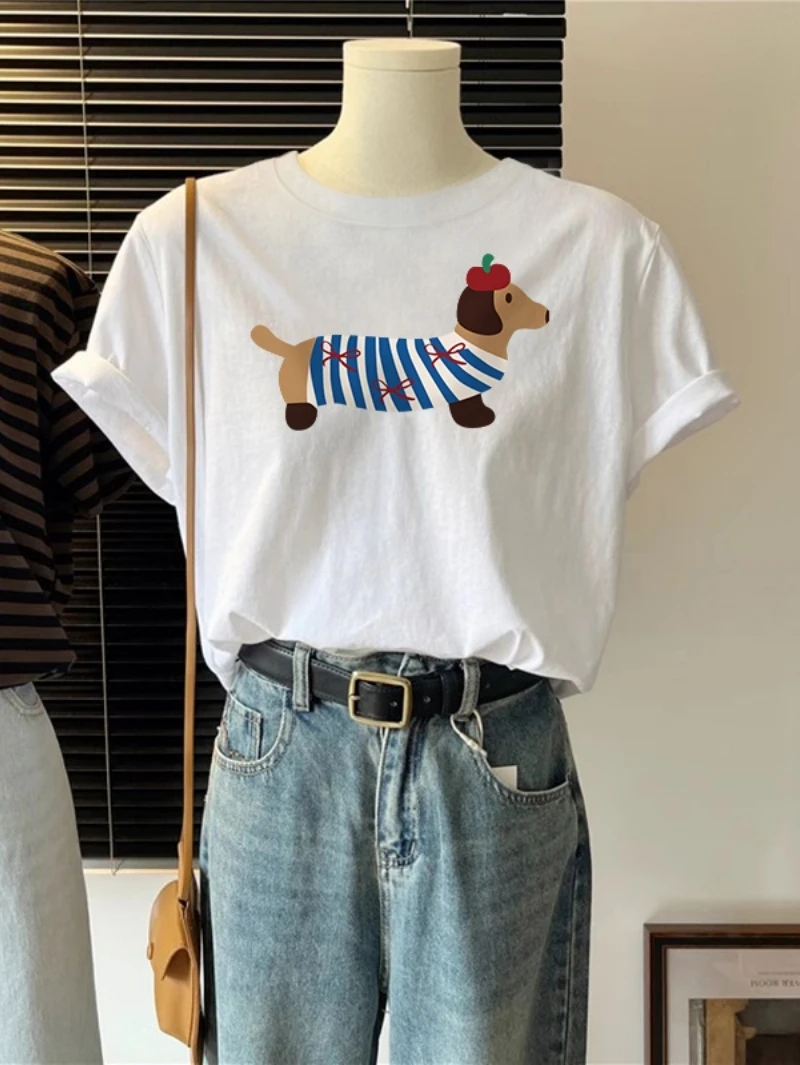 レディースグラフィックtシャツの選び方：4つの厳選アイテムで、ファッションと機能のバランスを実現する