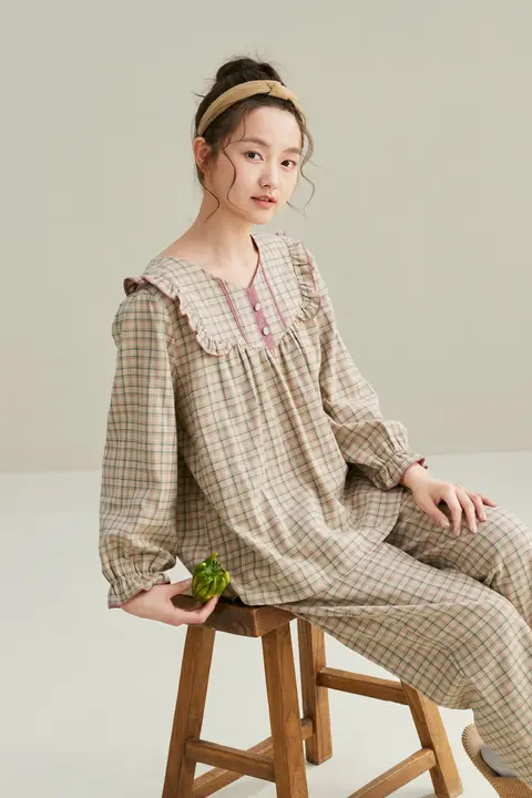 極上の柔らかさ　コットン製　女性用パジャマ【春秋用・オーバーサイズ・外出可能】