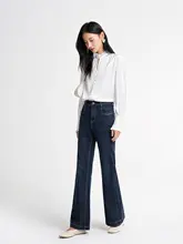 美しいシルエットのデニムパンツ【レディース・スリムフィット・微フレア・カジュアル】