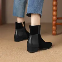 ブラウンのレトロデザイン アンクルブーツ【サイドジッパー・中ヒール・スエード調】