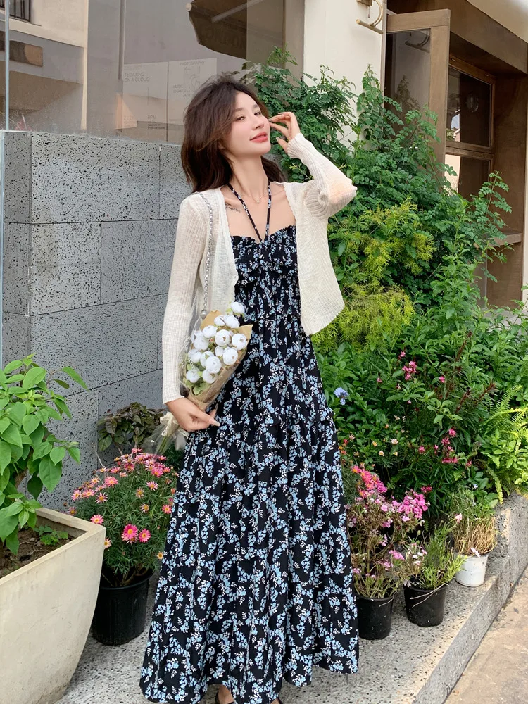 40代女性向けの夏用ファッション：防晒ニットカーディガン付き花柄キャミソールロングドレスの実用性解析
