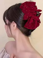 秋冬用 サテンバスタイプの大きなパールヘアクリップ【新年用・半分アップ・質感あるデザイン】
