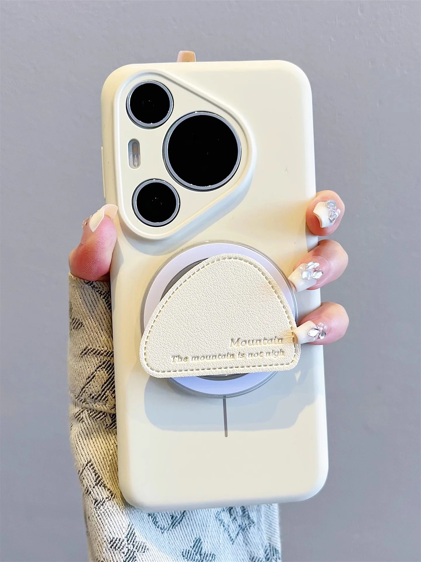 華為Pura80Pro対応液体シリコンスマホケース：マグネットスタンドと耐衝撃性の実証