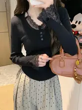 独特なレース切替のニットトップス【秋冬用・女性・フィット感・上品デザイン】