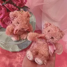 限定デザイン ぬいぐるみクマの吊り下げ飾り【ピンク・カーテン用バンド付き】