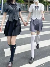 収腰デザインのJK制服ブラウス【女性用・シンプル・スリムフィット・フレアスカート・セットアップ対応】