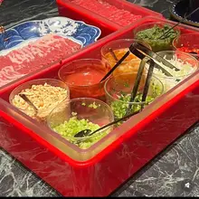 新中式 アクリル製火鍋調味料ボックス【八格・高級感あるレッド】