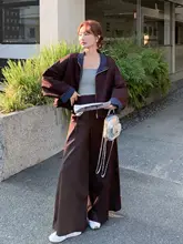 レトロなデザインのアウタージャケット【ゆったりシルエット・春秋用・カジュアル・フレアパンツと組み合わせ可】（セットアップ対応）