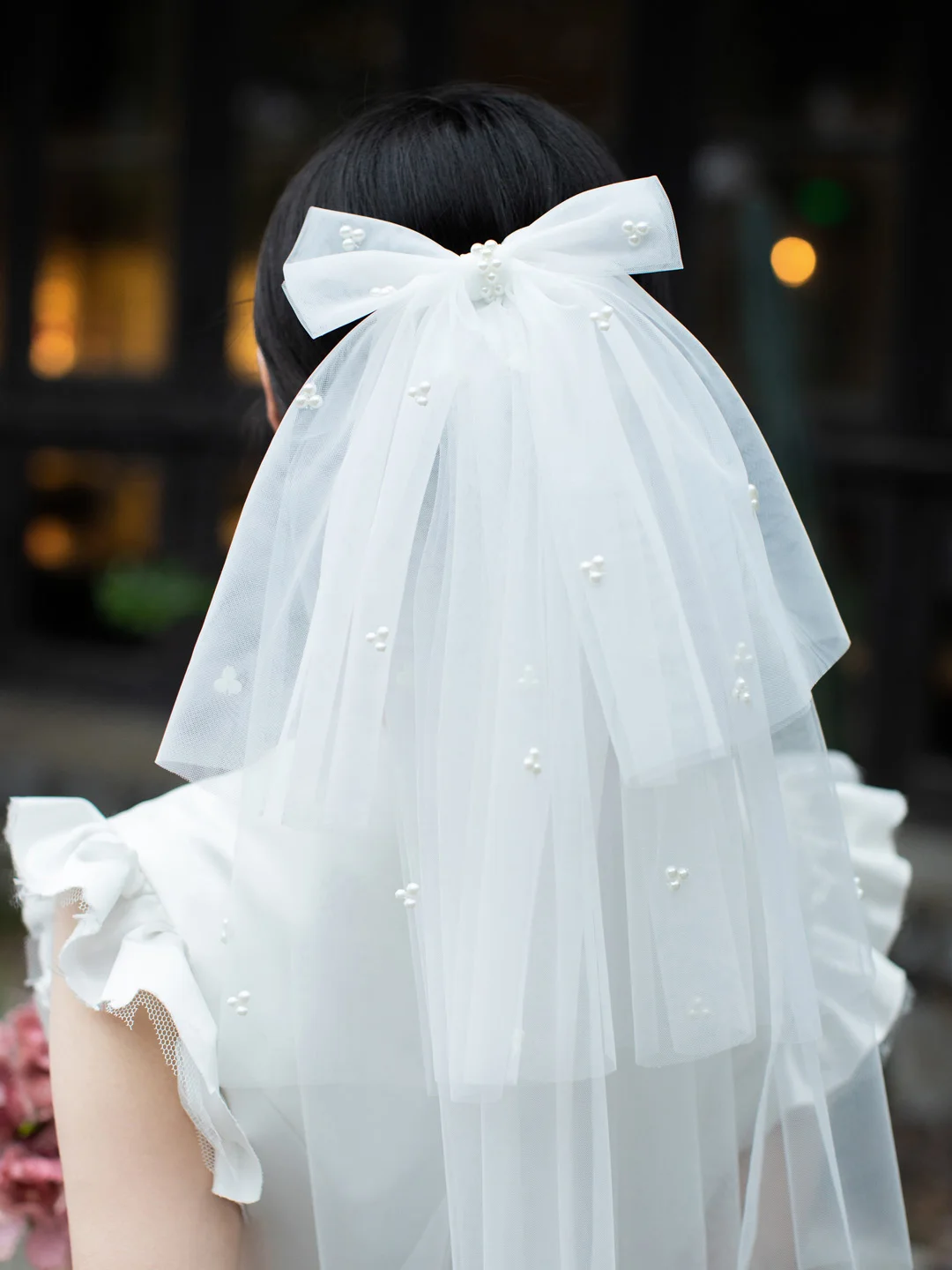 ヴェールカラーをどう選ぶ？シンプルなヘッドドレスが、結婚式の瞬間を彩る理由