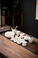 白瓷製の茶セット【シンプルデザイン・家庭用・陶器・ティーカップ・ギフトボックス入り】（セットアップ対応）