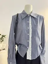 レースアクセントの青いチェック柄長袖シャツ【フレンチスタイル・女性用】