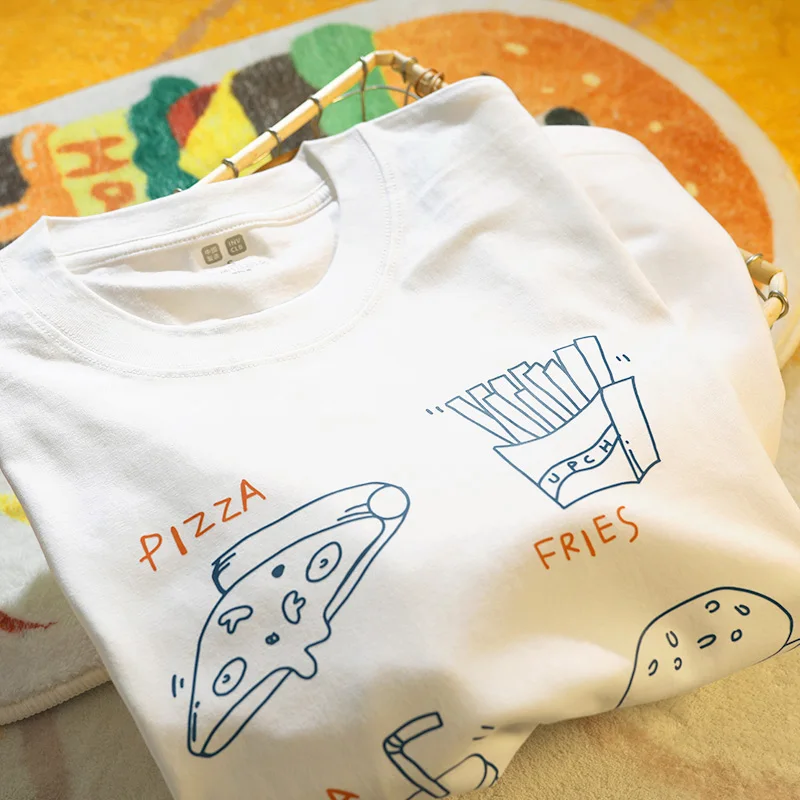 シンプルな白Tシャツを選ぶべき理由は？日常の中心に置くべきアイテムとは？