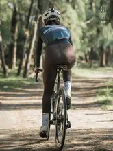 春夏用 レディースサイクリングパンツ【快適なサポートパッド・肩ひも付き・穴あけ不要】