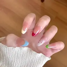 フレンチスタイルのカラフルなショートネイル【手作り・高級感・明るい色合い】