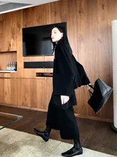 極上の柔らかさのウールカシミヤケープ【両面デザイン・ショートコート】