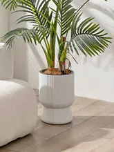 北欧風のシンプルな大きな花鉢【耐久性のある樹脂製・コンクリート風】