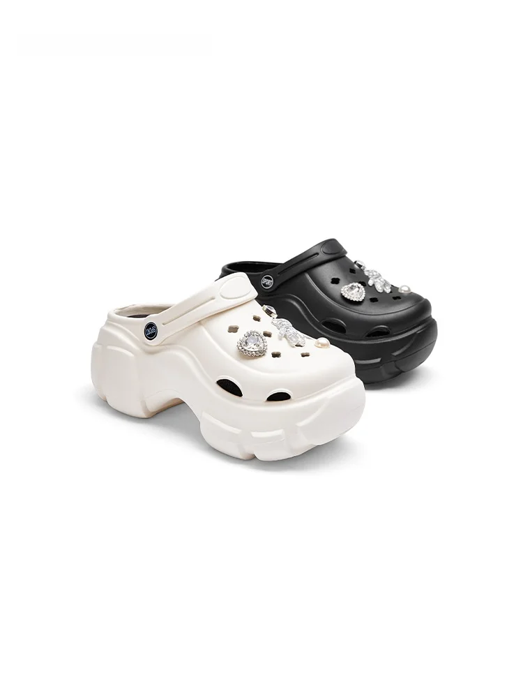 厚底サンダルのサイズ感とかかと設計：Toomanyshoesのクマモチーフモデルを実測