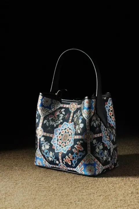 水桶バッグ【国風デザイン・手提げ＆ショルダー兼用・大容量・牛皮製】