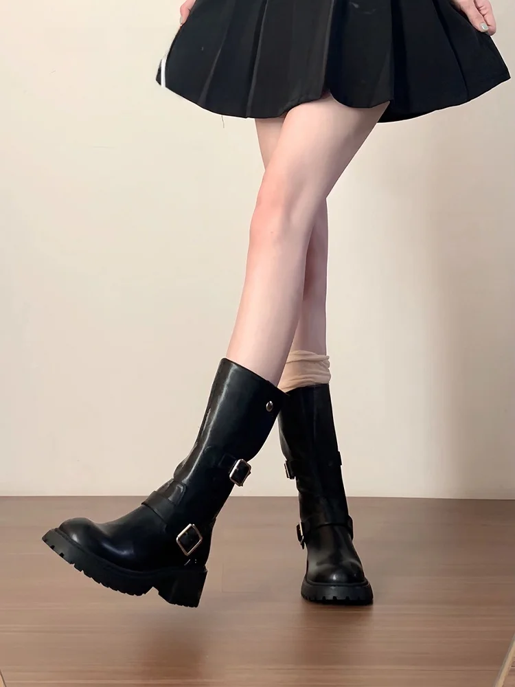 厚底ブーツを選びたいときに、本当に大切なのは何？
