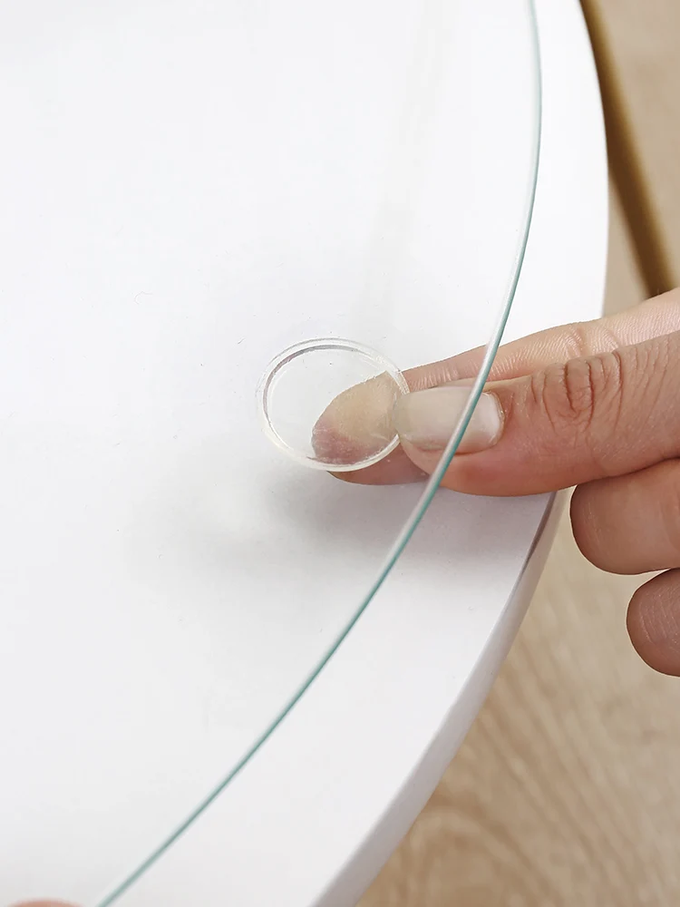 防撞シリコンマット：ラバー素材による滑り止めと耐久性の実証