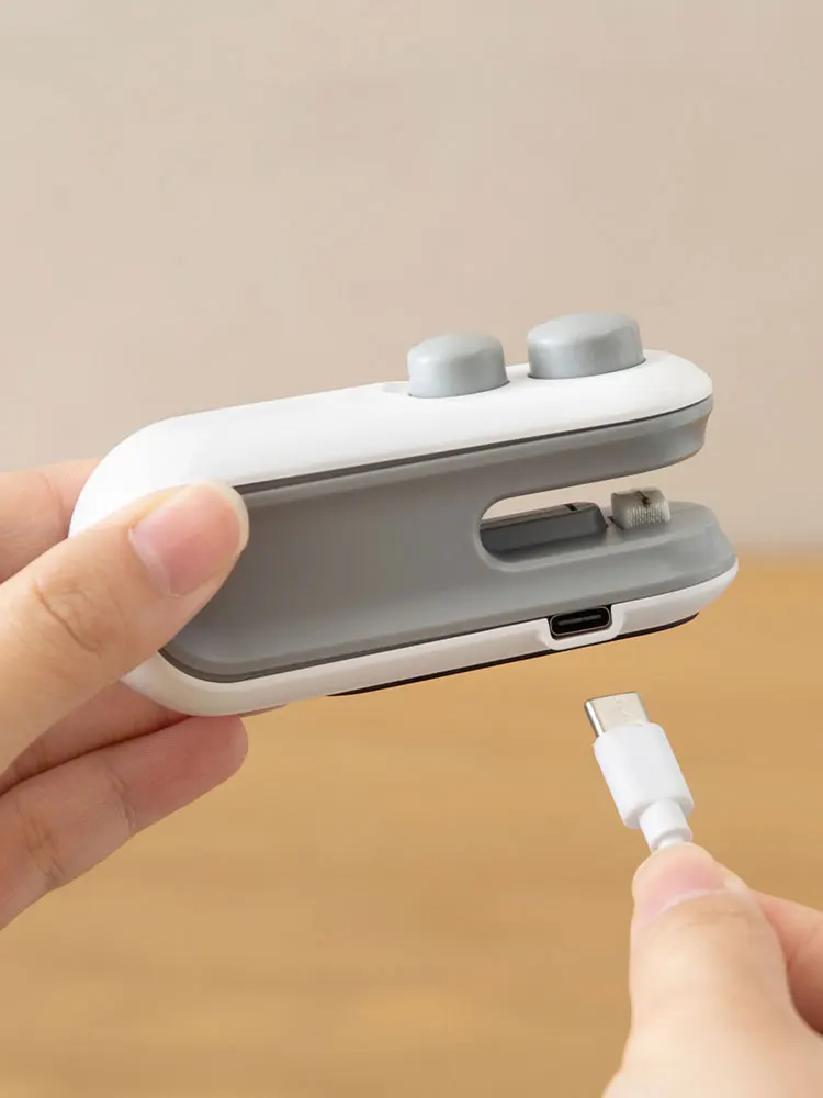 真空タッパーを買うべきか？本当に無駄を省けるの？