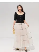 ロマンティックなデザインの中袖トップスとレーススカート【大きいサイズ・体型カバー】（セットア  ップ対応）