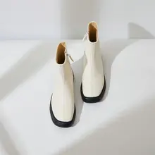 秋冬用 フランススタイルのショートブーツ【アンクル丈・小型デザイン】