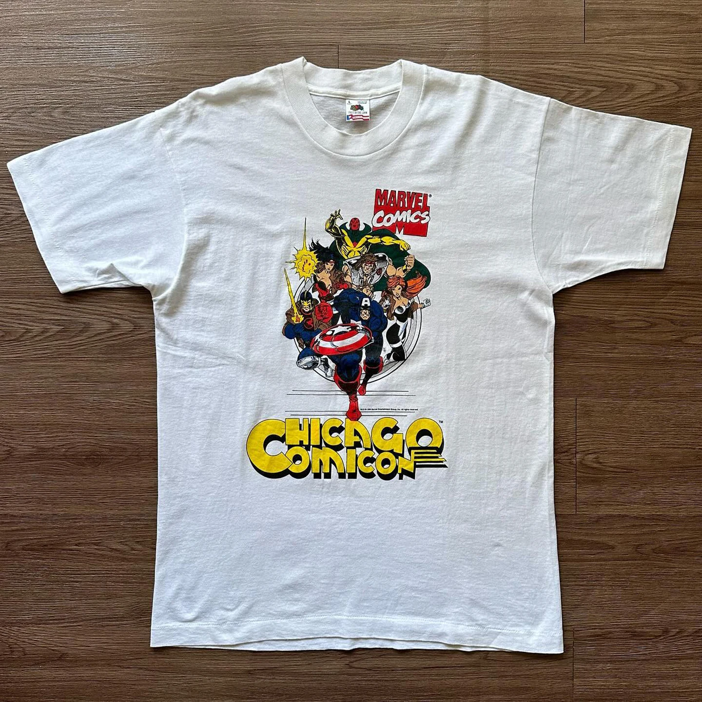 カートゥーンアニメプリントのショートスリーブTシャツ：ビンテージスタイルで日常を彩る