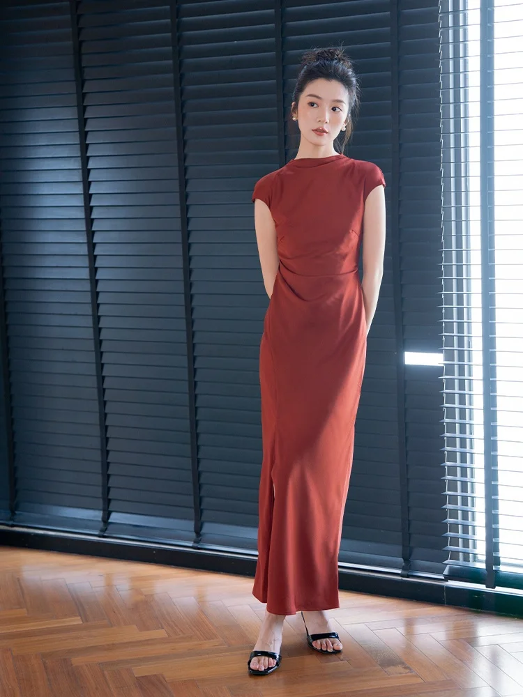 プロポーズに着る華やかな赤いドレス：中式風の新婦用ドレスの実用性とシーン別 対応