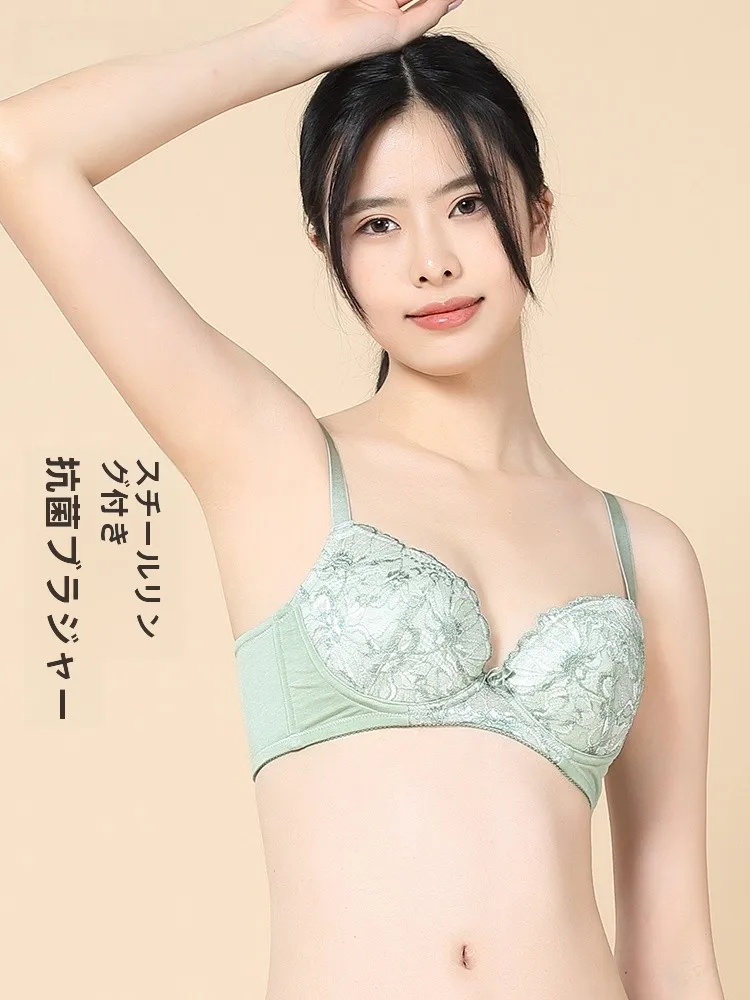 抗菌性と肌触りの良いレースブラジャー：スリムフィットで四季通用のティーファイバー製