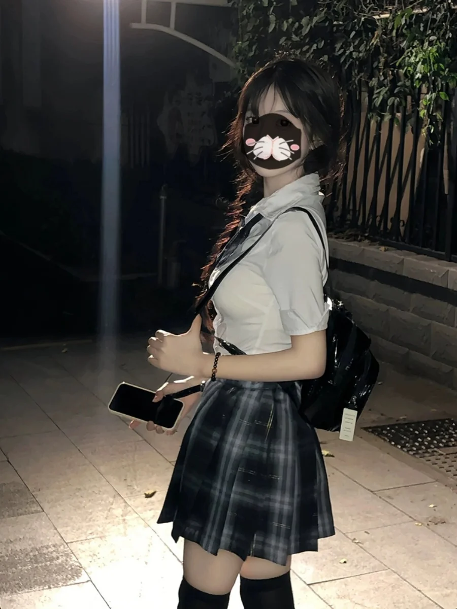 大人可愛い服 40代コーデの完全ガイド：チェックスカートの選び方とトップスの組み合わせ