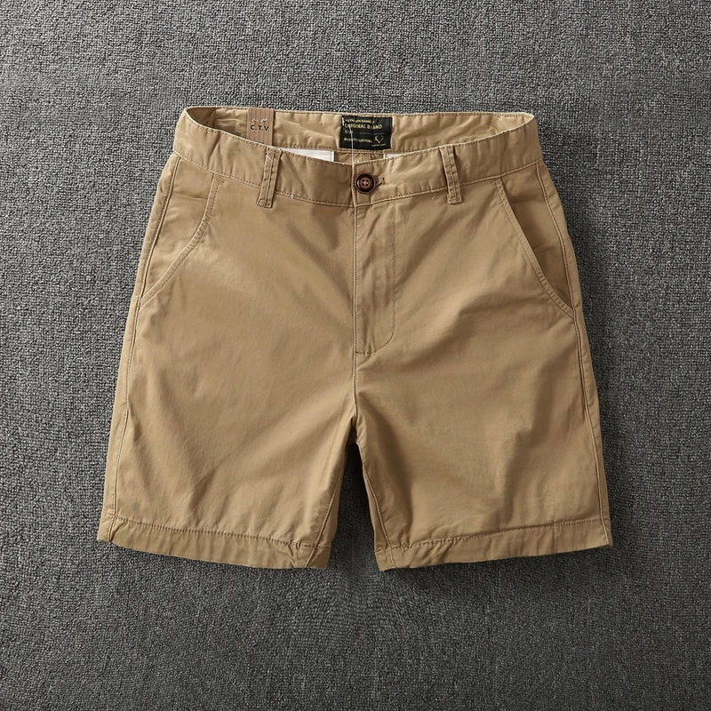 40代ショートパンツの着こなし術：軍绿色カジュアルショートパンツの夏コーデガイド