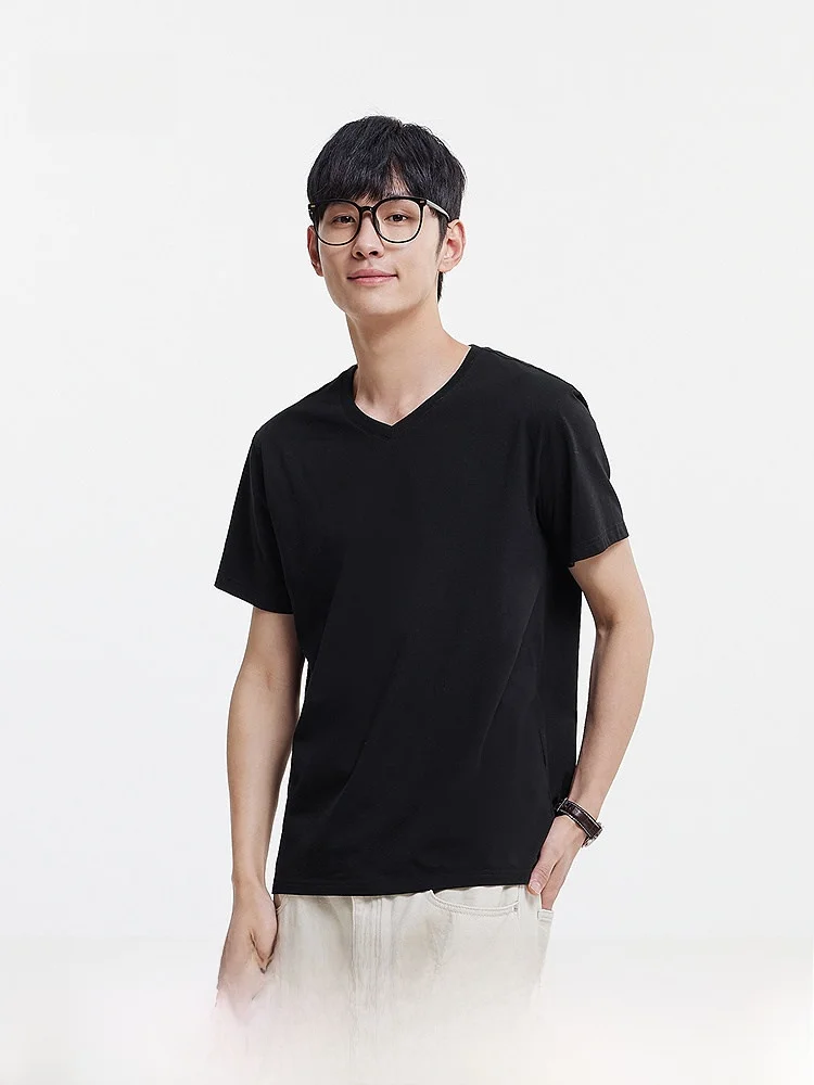 クールなデザインのVネック半袖Tシャツ【ニット素材・男性用・シンプルな無地】