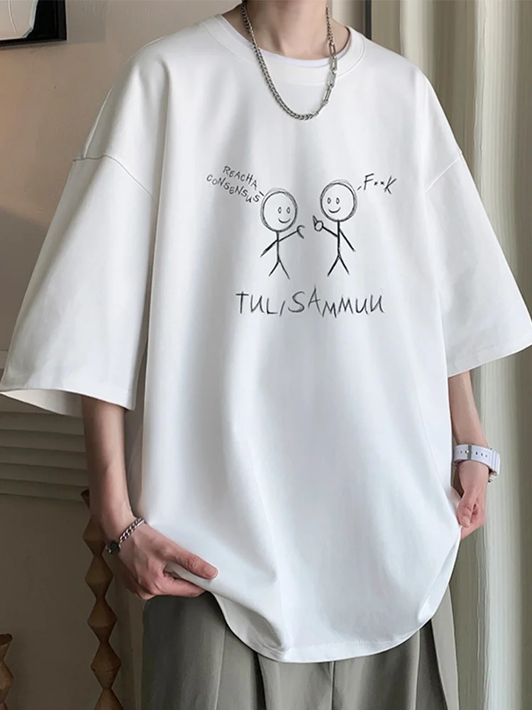 1枚でもオシャレにできる！30代から40代の男性が選ぶ、シンプルでスタイリッシュなTシャツとは？