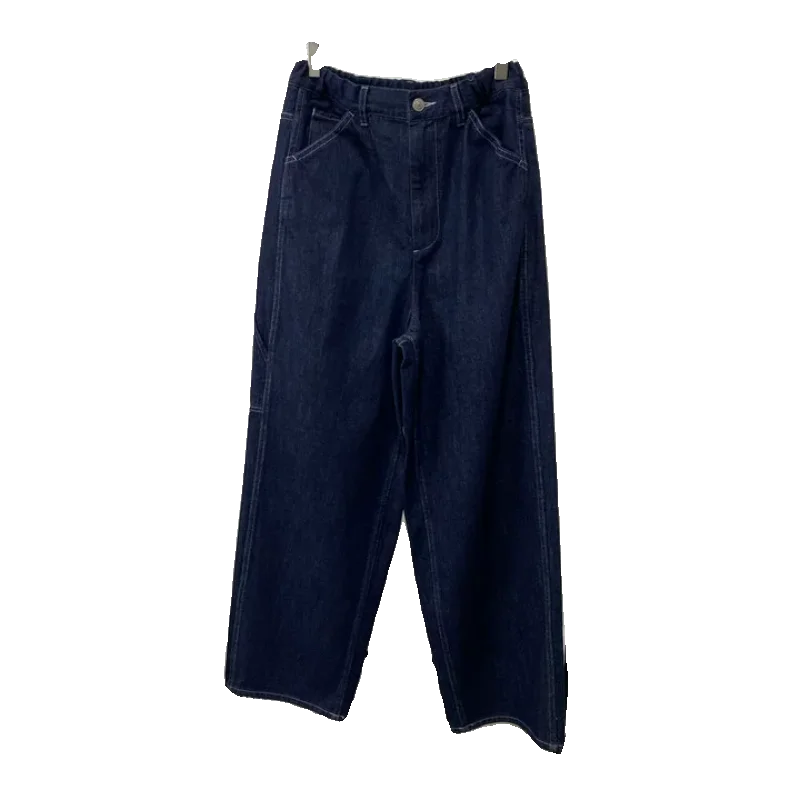 春コーデの基本アイテムとしてのハイウエストデニムワイドパンツ