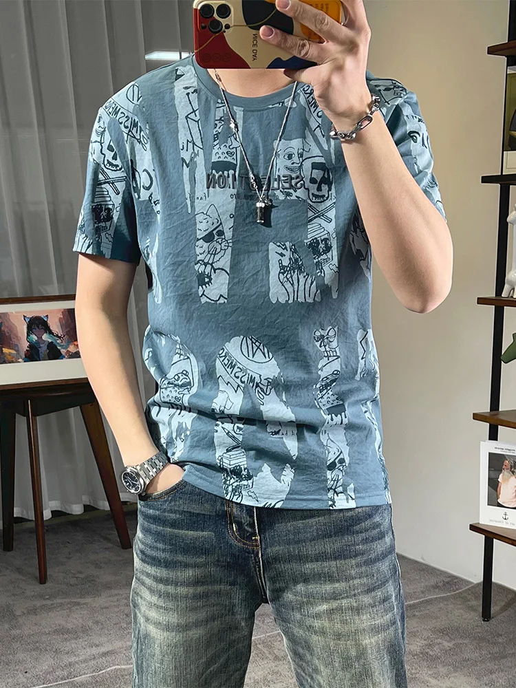 メンズ プリントTシャツの選び方を徹底解説！おすすめ3選で通勤・デイリーに最適なスタイルを実現