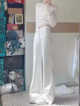 女性用ホワイトフレアデニムパンツ【ゆったりシルエット・脚長効果・フレアデザイン】