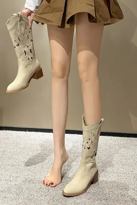 ウエスタンブーツ ライダーブーツ女性用 刺繍 ポイントトゥ ミドルカット ワイドフィットデザイン