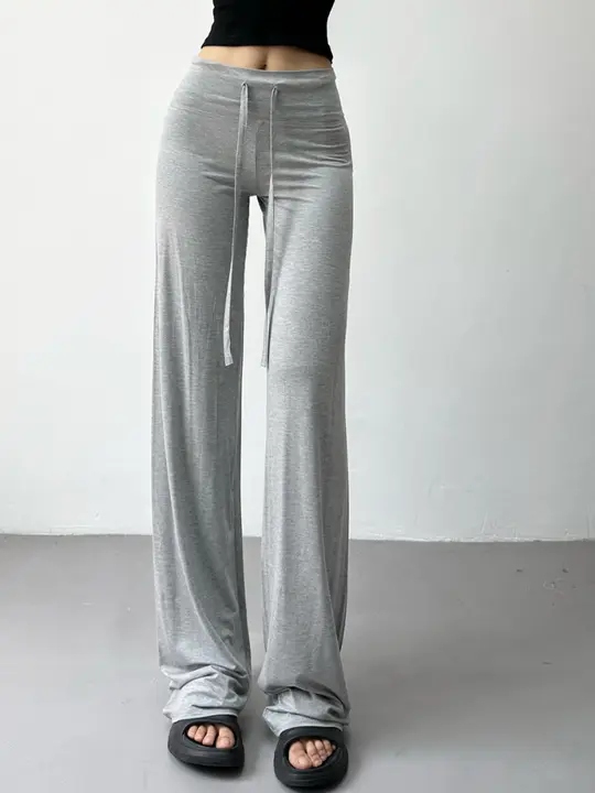 高腰エクササイズパンツ【ヨガ・ストレッチ・フィット・直筒】