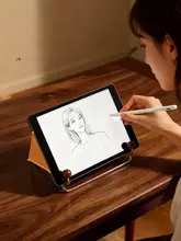 高級感のあるデスク用iPadスタンド【ステンレス製・古風デザイン・オフィス・寝室用・冷却機能付き】