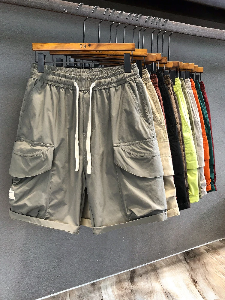 キャンプ レディース コーデ としてのアウトドアワークショートパンツ：ヴィンテージスタイルの涼感設計と実用性