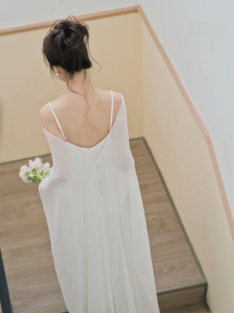 世界の花嫁衣装：エコーオフィシャル新婦用プリーツデザインドレスの実際のスタイルと使い方