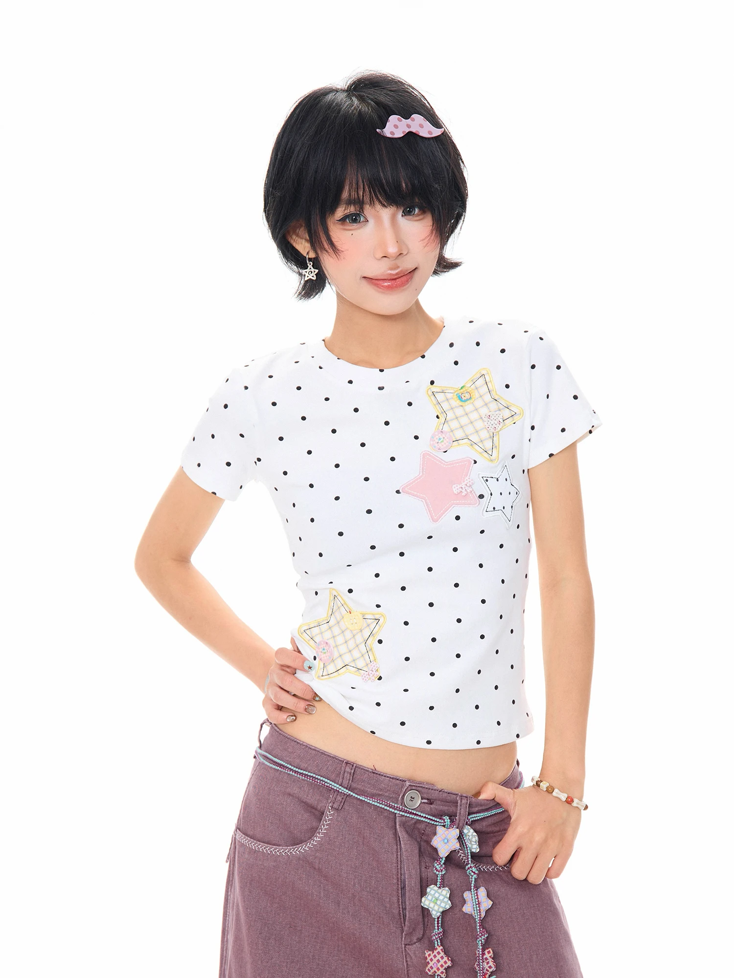 ドット柄の夏のパッチワーク半袖Tシャツ：インス風スリムフィットの実用性と着用シーン