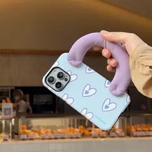 おしゃれなハンドストラップ付きフィルムスマホケース【iPhone対応・高級感・持ち運び便利】