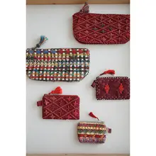 バッグチャーム ミニポーチ エジプト風 ビーズ刺繍 レッド イヤホン カード アクセサリー 収納