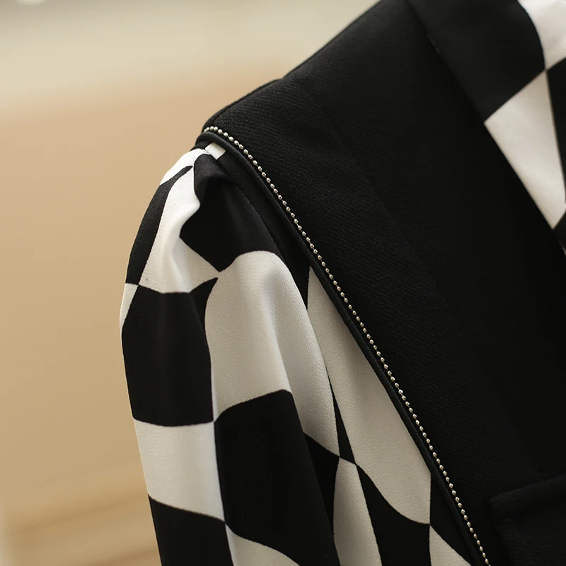 10月中ばに着る服はどう選ぶ？通勤とレジャーのバランスを取るためのワンピース選びのガイド