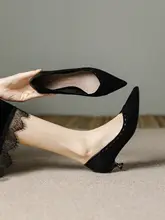 ブラックポインテッドトゥパンプス【ヒール付き・シンプルデザイン・通勤用】