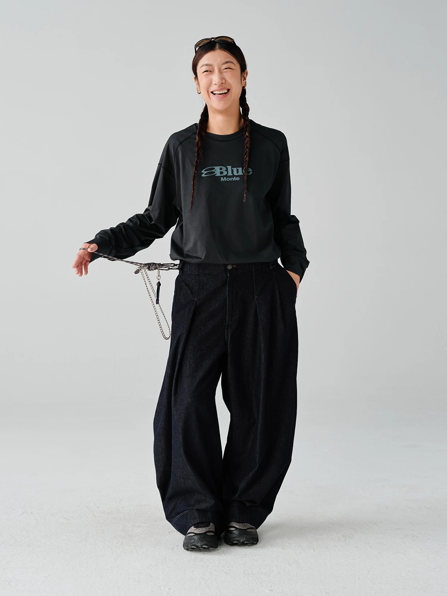 速乾長袖Tシャツ：COOLMAX素材で汗を吸収・速乾するハイキングウェアの実用性