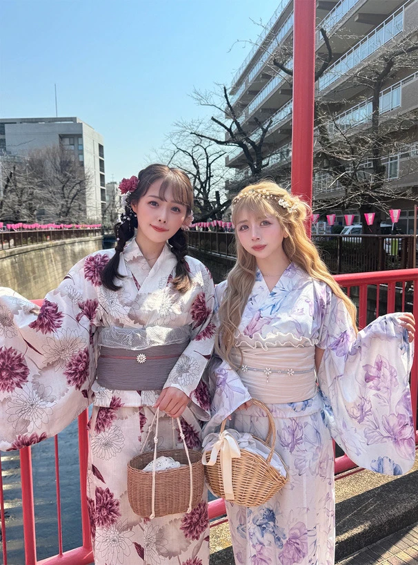 花火大会に着る女性の和服は、本当に「着やすい」ものを選ぶべき？